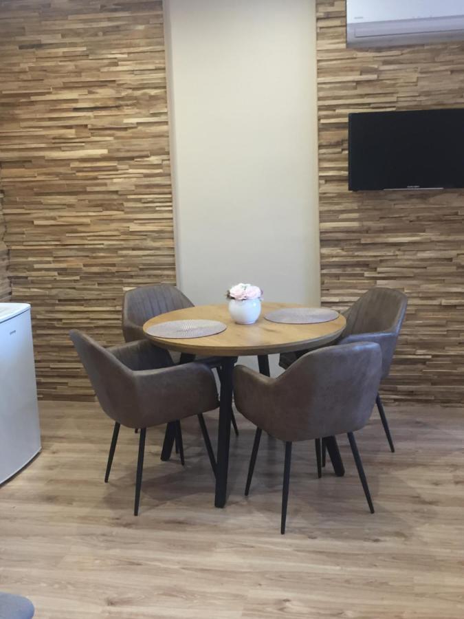 Family Apartmanhaz Appartement Nagykanizsa Buitenkant foto