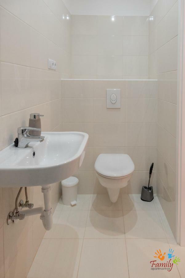 Family Apartmanhaz Appartement Nagykanizsa Buitenkant foto