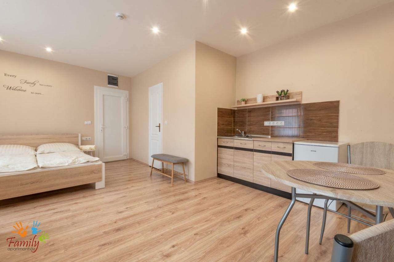 Family Apartmanhaz Appartement Nagykanizsa Buitenkant foto