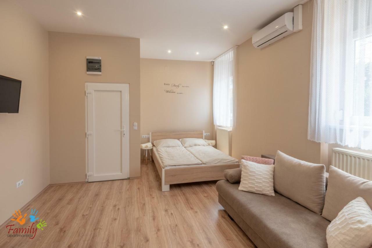 Family Apartmanhaz Appartement Nagykanizsa Buitenkant foto