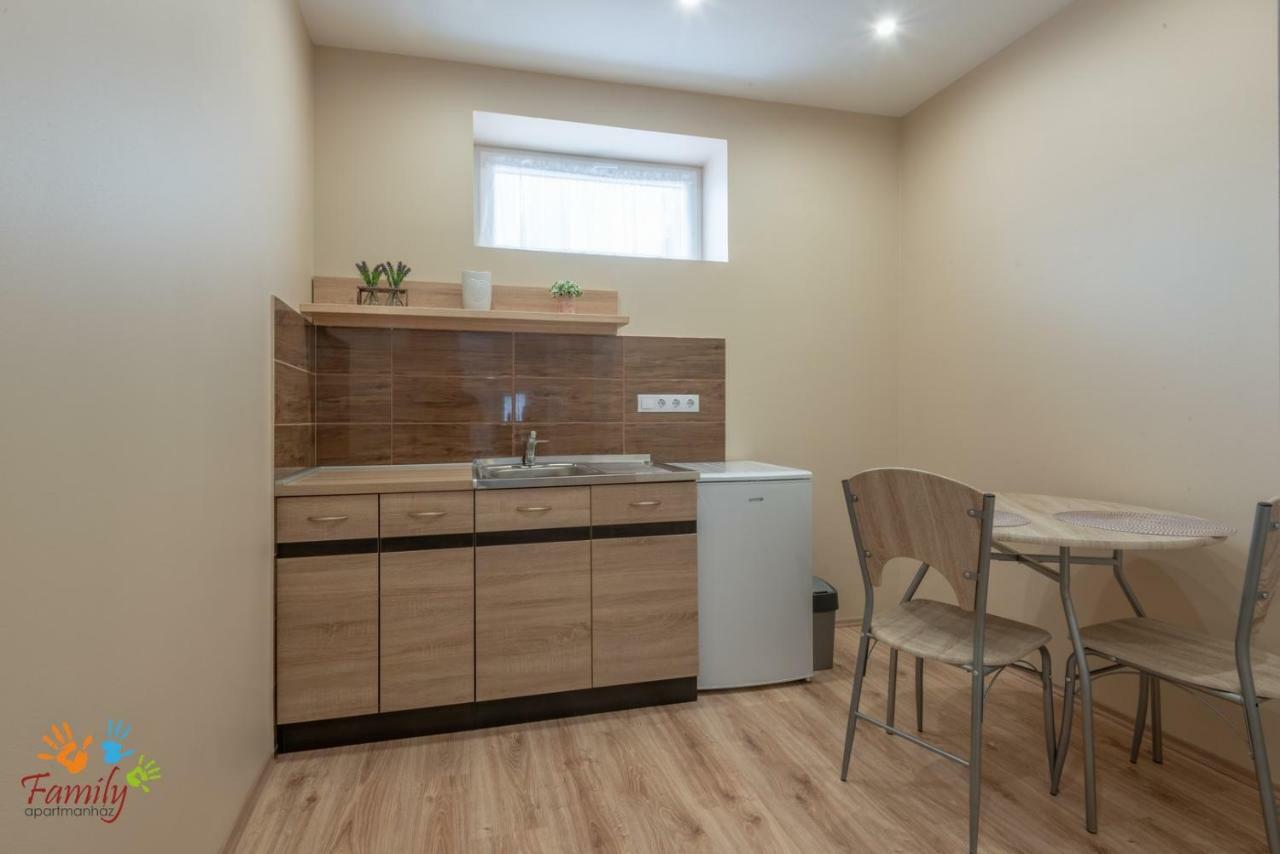 Family Apartmanhaz Appartement Nagykanizsa Buitenkant foto